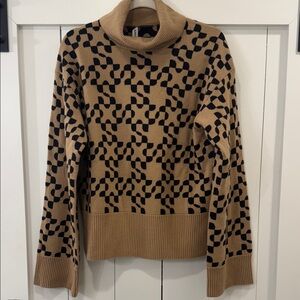Geometric Patterned Tan and Black Turtleneck Sweater